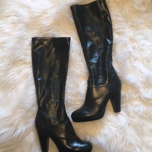 Black Boots